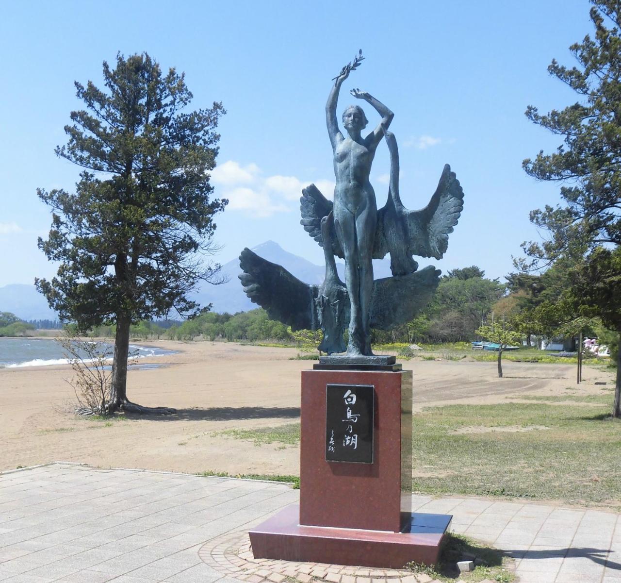 Готель Lakeside Banko Inawashiro Екстер'єр фото